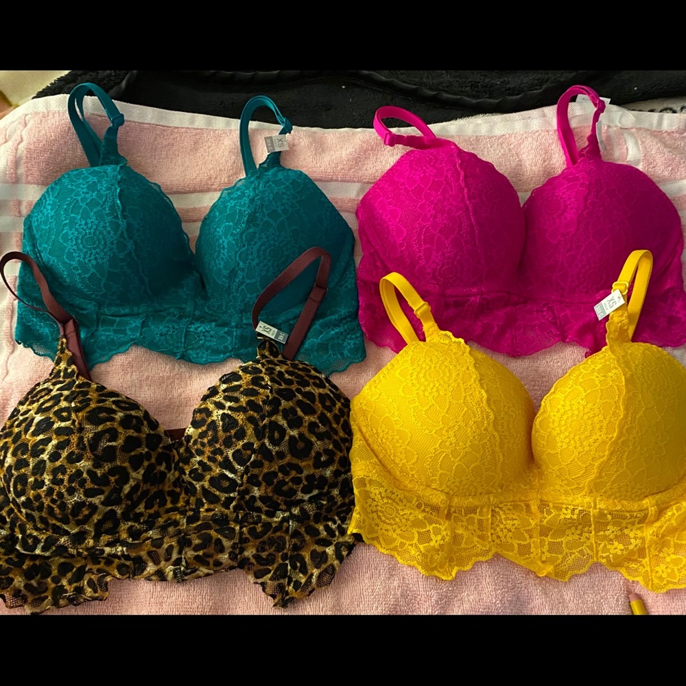 VIctoria’s Secret Bralettes LOT of 4